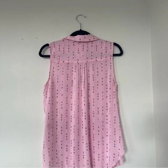Anthropologie 8 of 52 Conversations Pink Ant Novelty Print Sleeveless Blouse - Picture 8 of 8